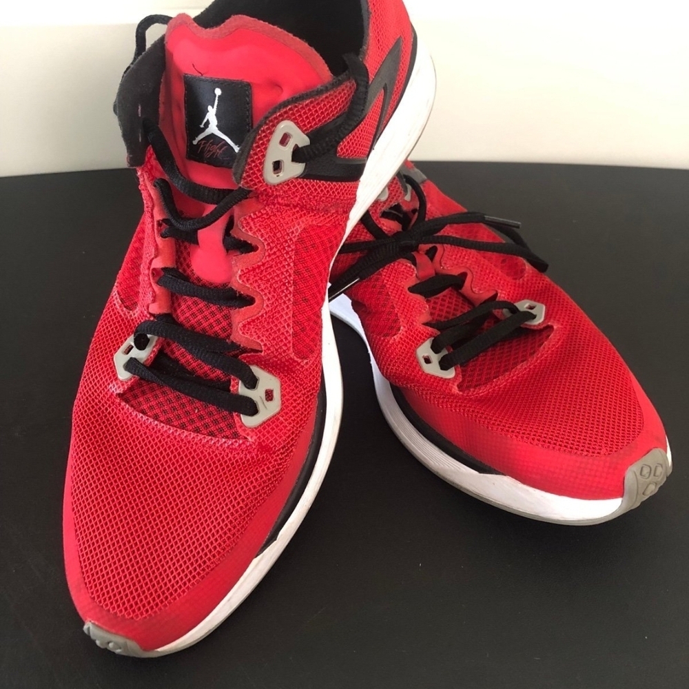 Jordan 89 Racer Toro Bravo Running Shoes - Picture 7 of 7